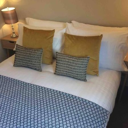 Beautiful Bath Apartment In Central Milsom Street Exterior foto